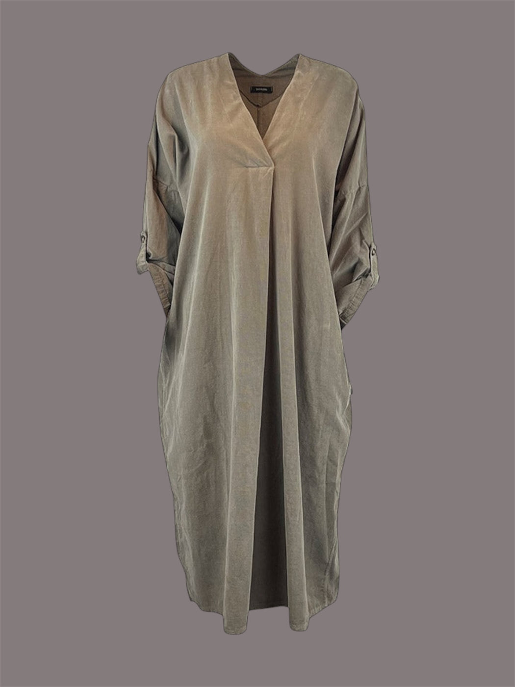 Kjole model Arken i babyfløjl med lange ærmer fra Skovbjerg