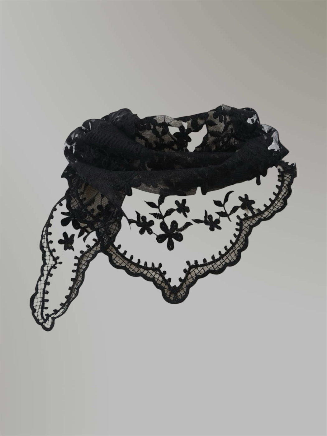 Tørklæde i blonder fra Vanting