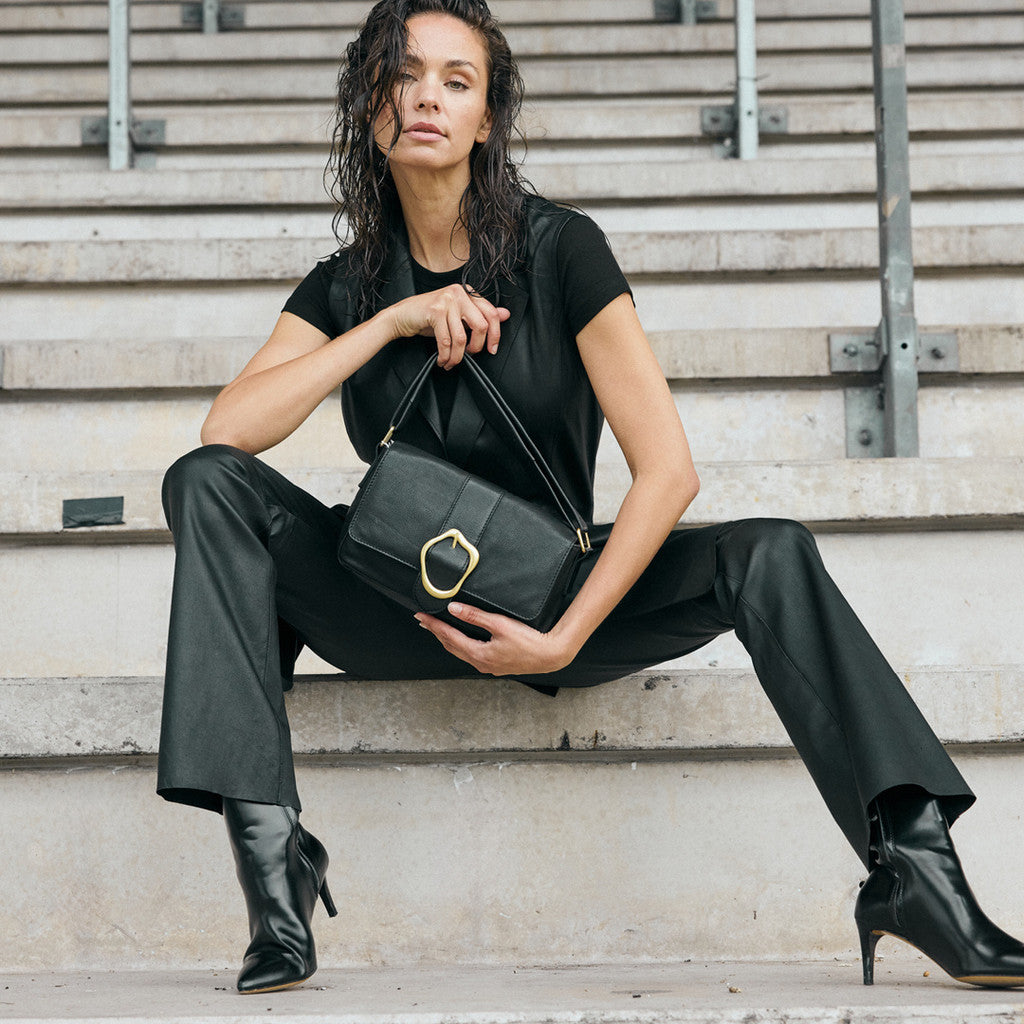 Skindbuks model Ava fra Depeche