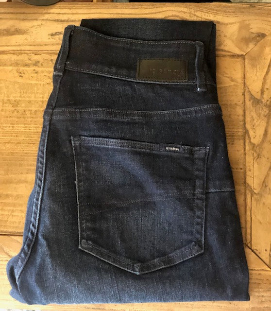 Jeans model Caro slim Shelter Denim used fra Garcia—